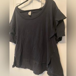 FREE PEOPLE oversized black shirt with sleeve accent